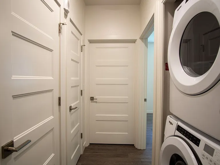 1616 SE Insley St #2 — Photo 8