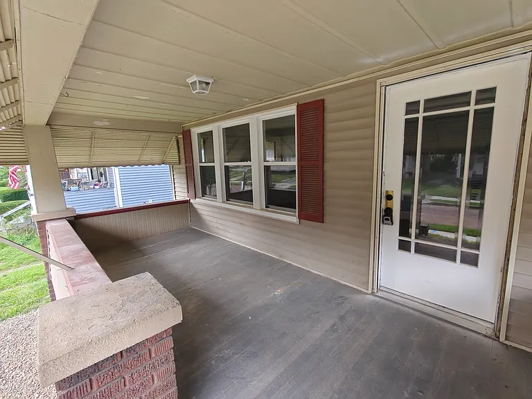 143 Brighton Dr — Photo 5