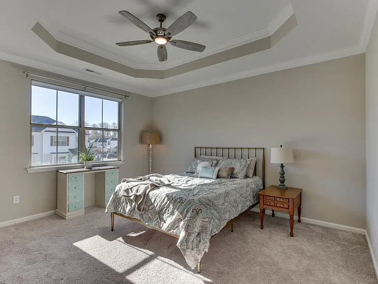 1104 Union Pacific Way — Photo 15
