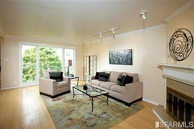 2nd image of 118 Beaumont Ave