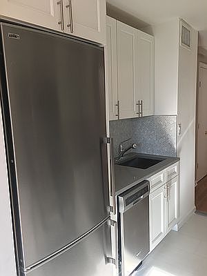 1st image of 305 E 86th St APT 15HW
