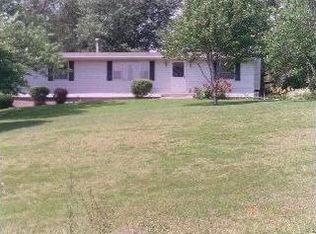 10930 Hubbard Rd, Kansas City, KS 66109