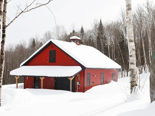 93 Dog Wood Lane, Lyndon, VT 05851