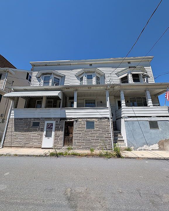 1st image of 223 W Howard Ave