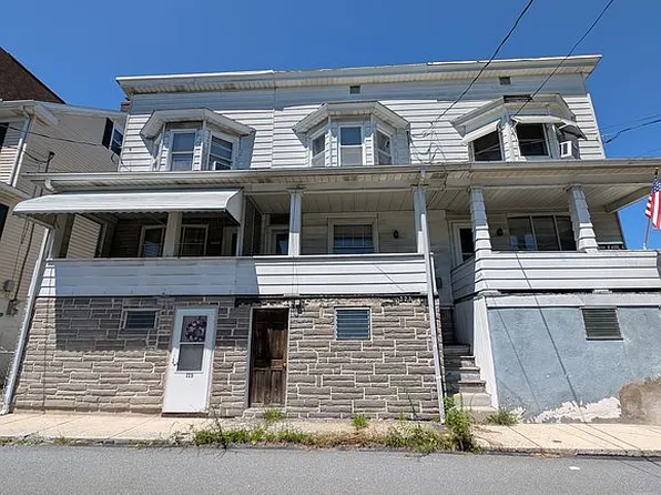 223 W Howard Ave, Coaldale, PA 18218