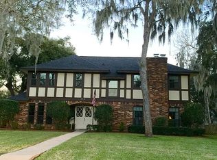 113 Catalpa St, Lake Jackson, TX 77566