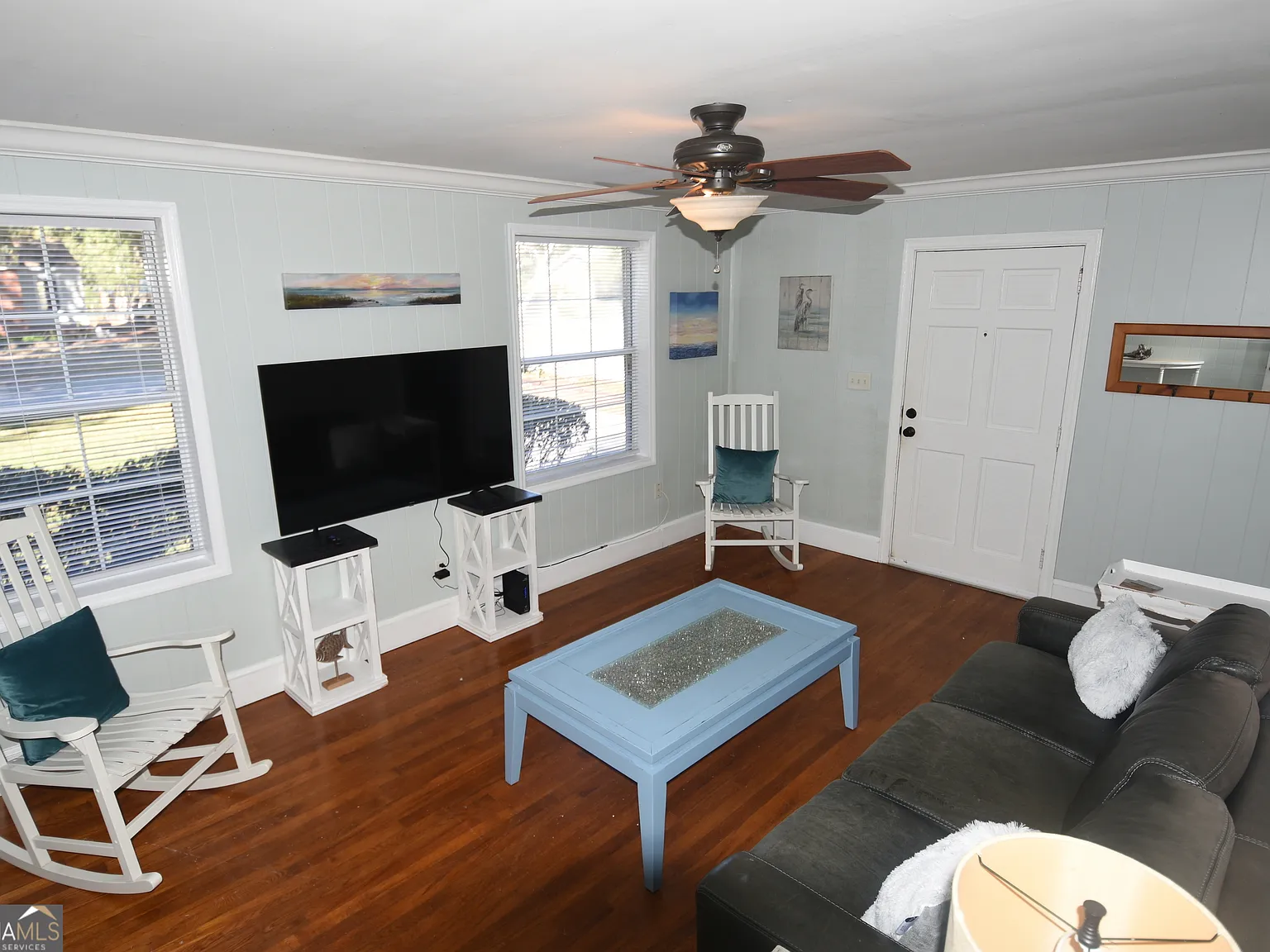 3 bed, 1.0 bath, 1296 sqft, $2,800 — Photo 3