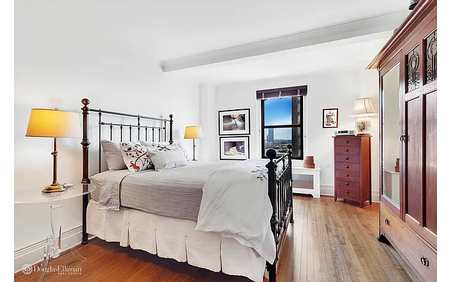 Rented by Douglas Elliman | media 2