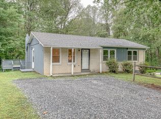 12 Crescent Ct, Bassett, VA 24055