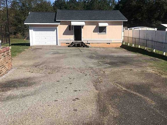 3rd image of 119 Baber St