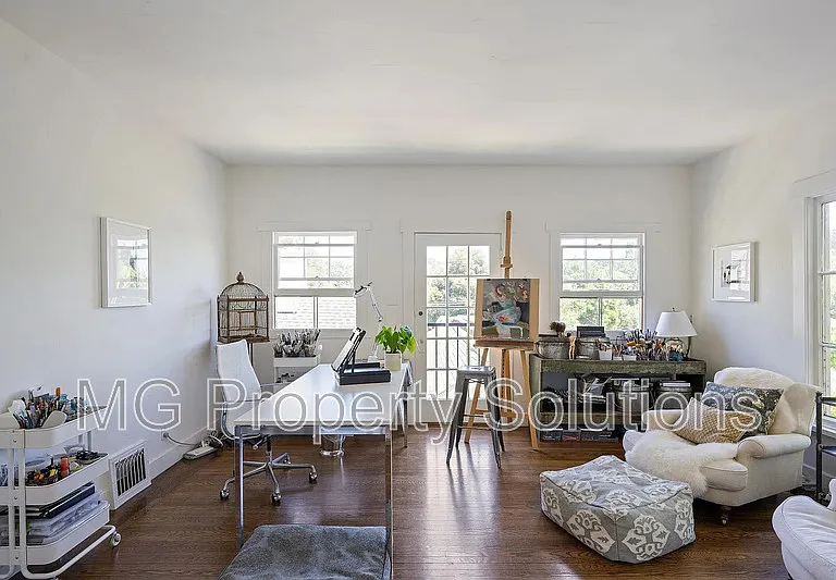 21 Humboldt Ave — Photo 16