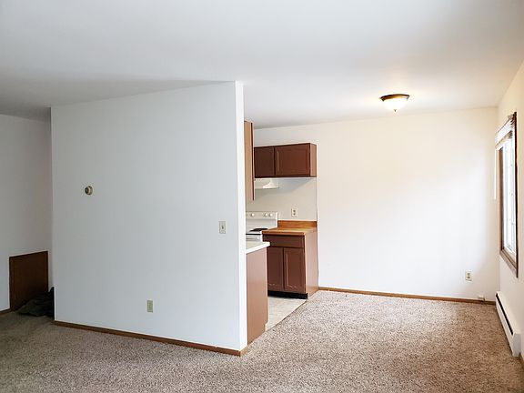 3rd image of 4001 Mavelle Dr APT 201