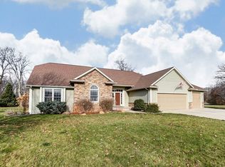 1972 E Masters Ln, Warsaw, IN 46580