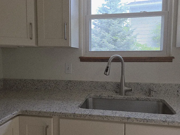 430 Guyout Ridge Ct — Photo 3