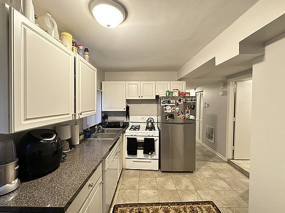 2nd image of 2023 W Thomas St #6H