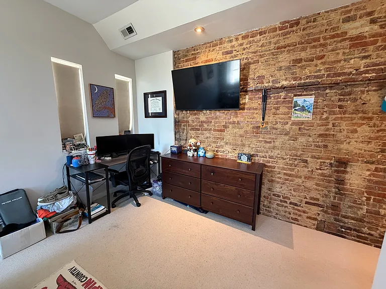 2920 Elliott St — Photo 24