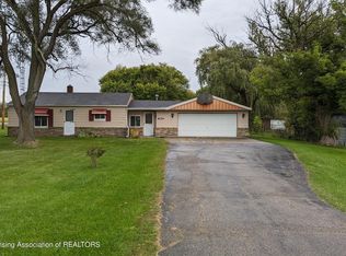 9254 N Genesee Rd, Mount Morris, MI 48458