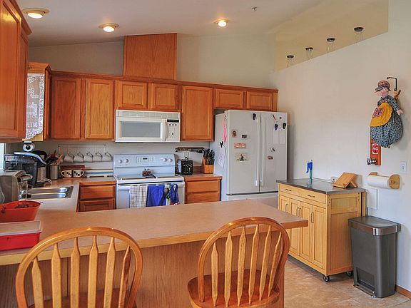 2nd image of 2354 Herndon Dr