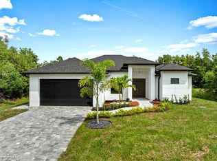 413 Hedgewood St, Lehigh Acres, FL 33974