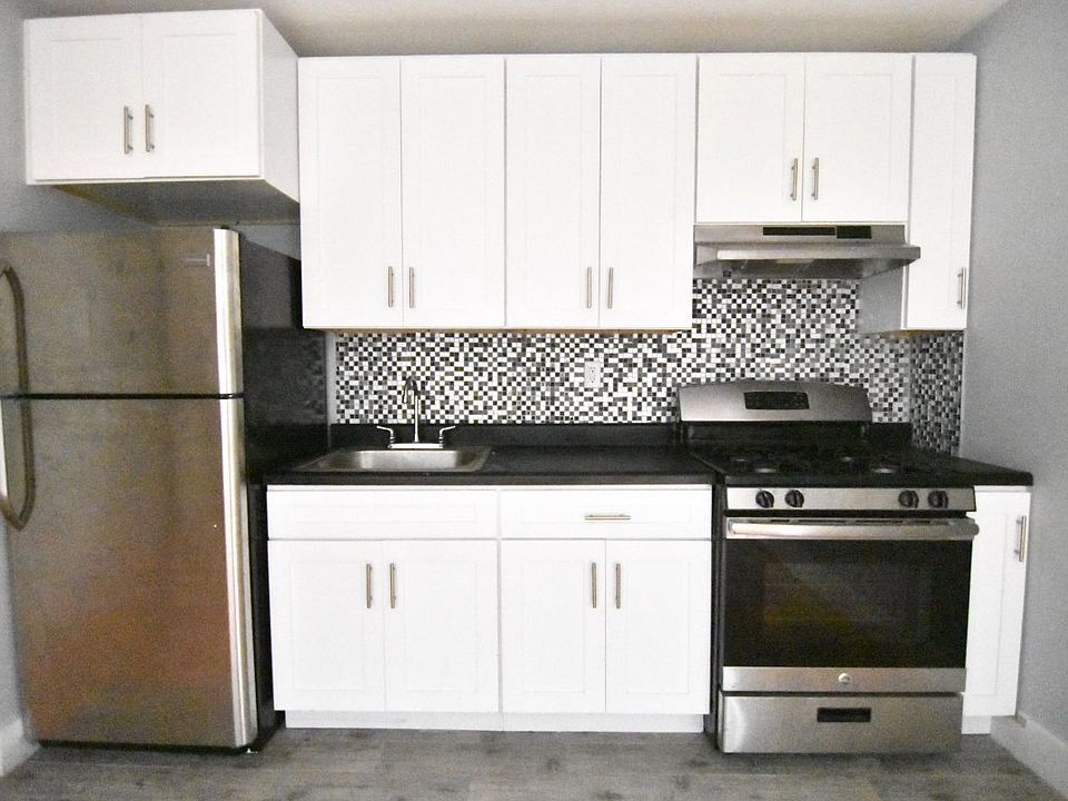 2nd image of 490 E 189th St APT 6
