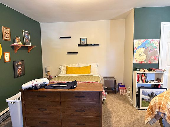 4th image of 535 E Mifflin St APT 4