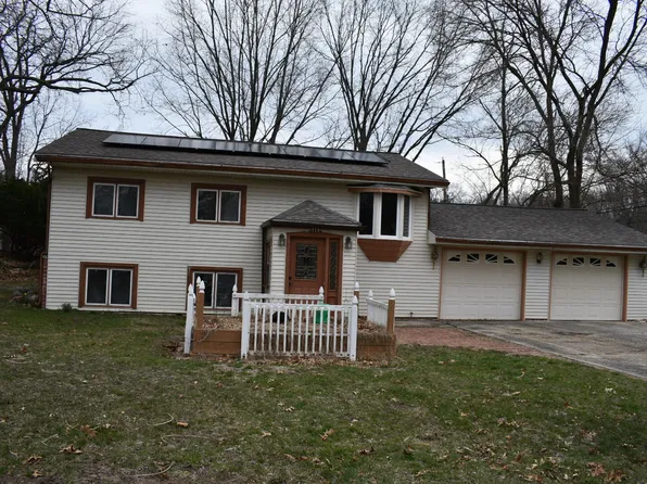 111 Liberty Ct, Michigan City, IN 46360