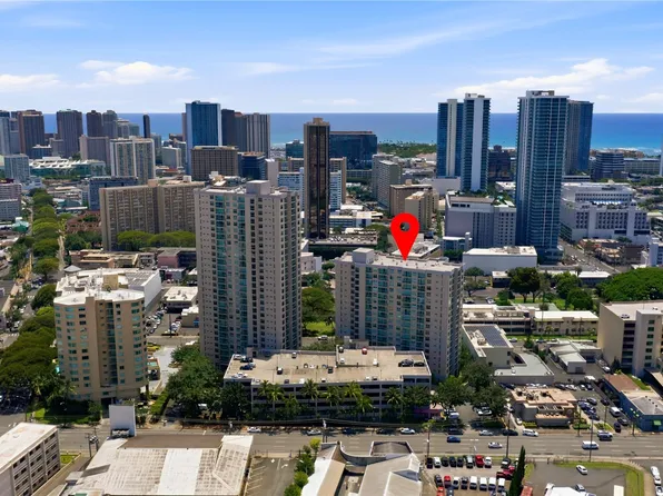 1448 Young St APT 304, Honolulu, HI 96814