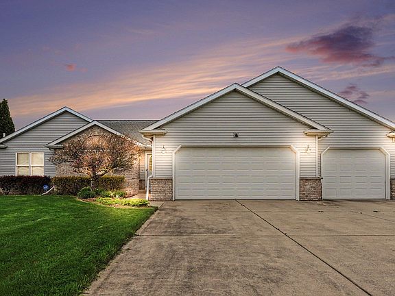 2nd image of 4011 Lavender Cir