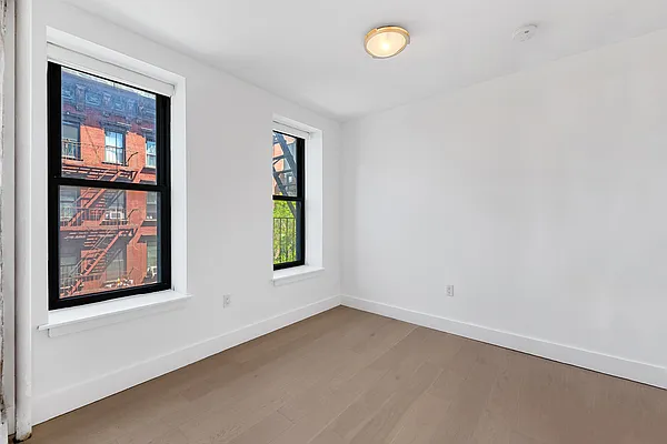 Rented by REAL New York | media 12