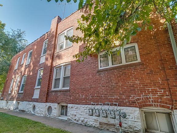 3rd image of 4622 Shenandoah Ave #17178698