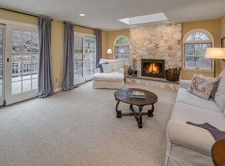 9 Bridge Hollow Rd, Tewksbury, NJ 07830