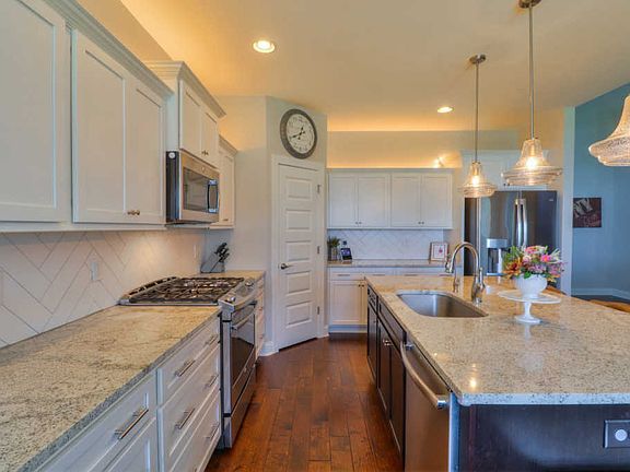 4th image of 4404 Maplestone Ln