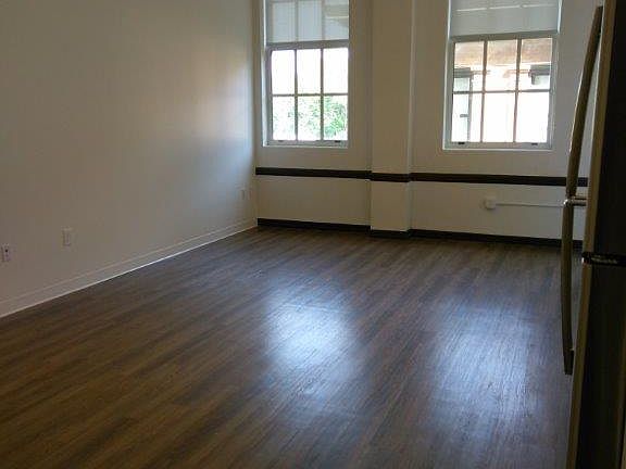 2nd image of 1829 Madison Ave Unit D407