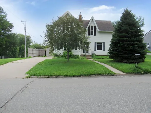 307 N Williams St, Anamosa, IA 52205