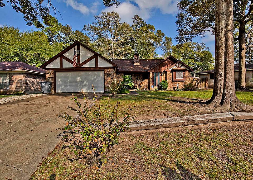 1st image of 1743 Woodway Dr