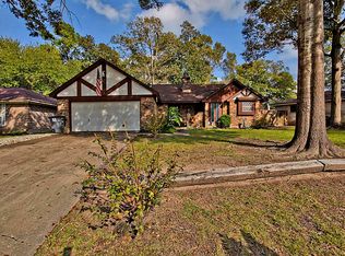 1743 Woodway Dr, New Caney, TX 77357