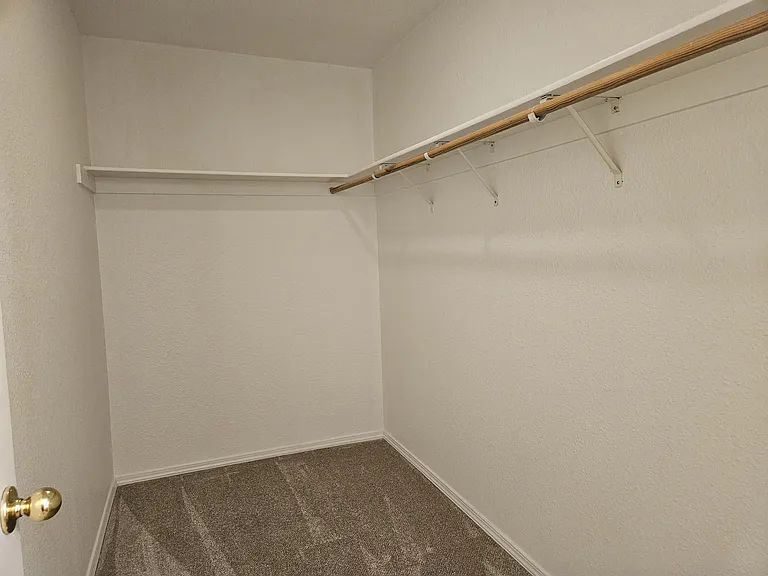 223 Bear Springs Rd #B — Photo 18