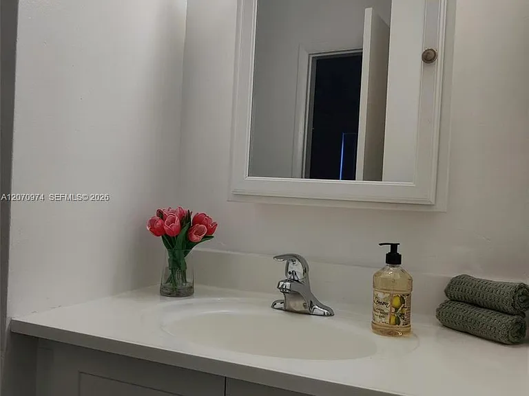 5950 NE 18th Ave #509 — Photo 9