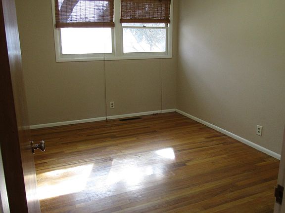 5th image of 6016 W Grunder Dr