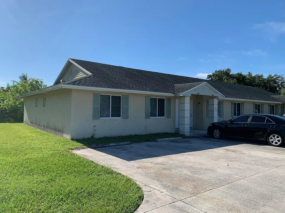 1649 SE Lennard Rd #1649