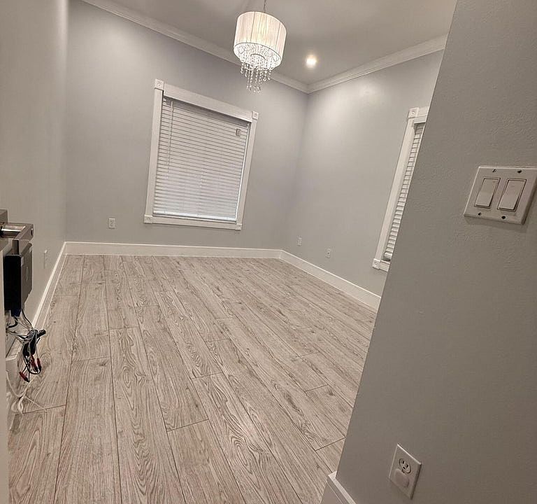 1st image of 1310 SW 48th Ter