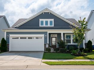 1104 Briar Gate Dr, Holly Springs, NC 27540