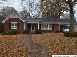 85 E Center St, Hernando, MS 38632