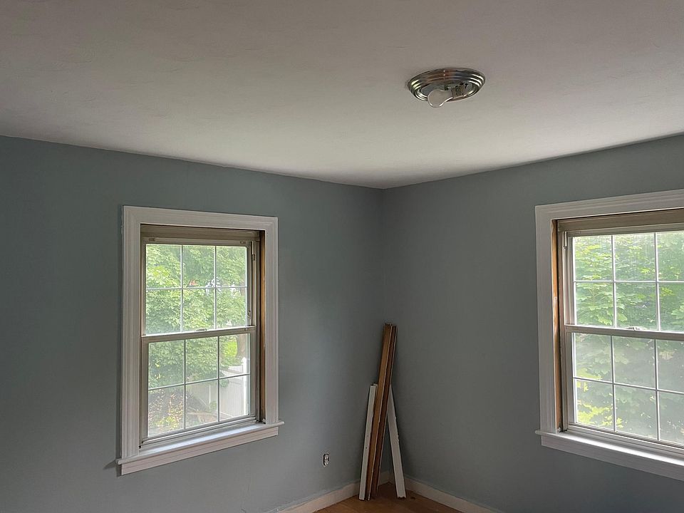 2nd image of 117 Burncoat St #1