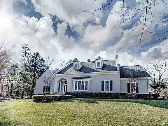 4th image of 135 Summerwood Dr