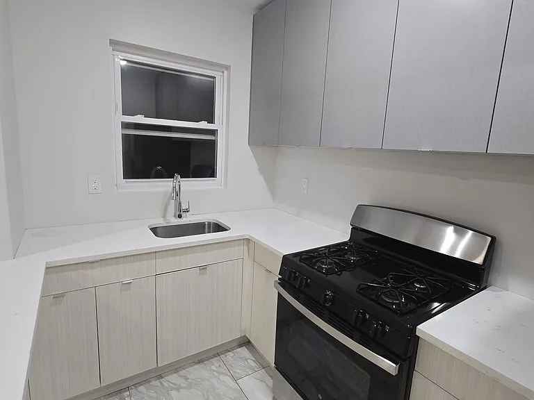 224 Fulton St #1 — Photo 2