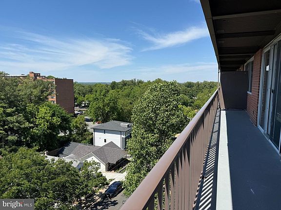 3rd image of 4343 Cherry Hill Rd APT 705