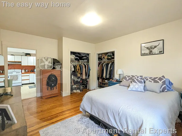 15 Howe St #5 — Photo 11