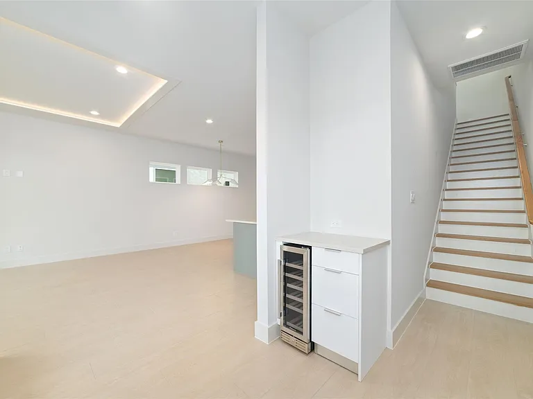 3007 Ventas Dr — Photo 19