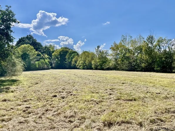 1122 Jackson Lake Rd, Millbrook, AL 36054